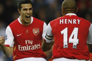 官方网站-莱万多夫斯基赛事官方发布赛事规则更新新规，掘金争议不断！