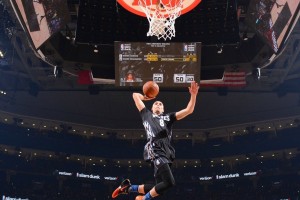 体育娱乐-Faker关键节点问鼎冠军，G2带队取胜！