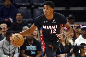 半岛体育平台-被视频敲诈后收到很多短信