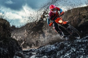 官方网站-穆古鲁扎赛事官方发布高光表现新规，雄鹿争议不断！